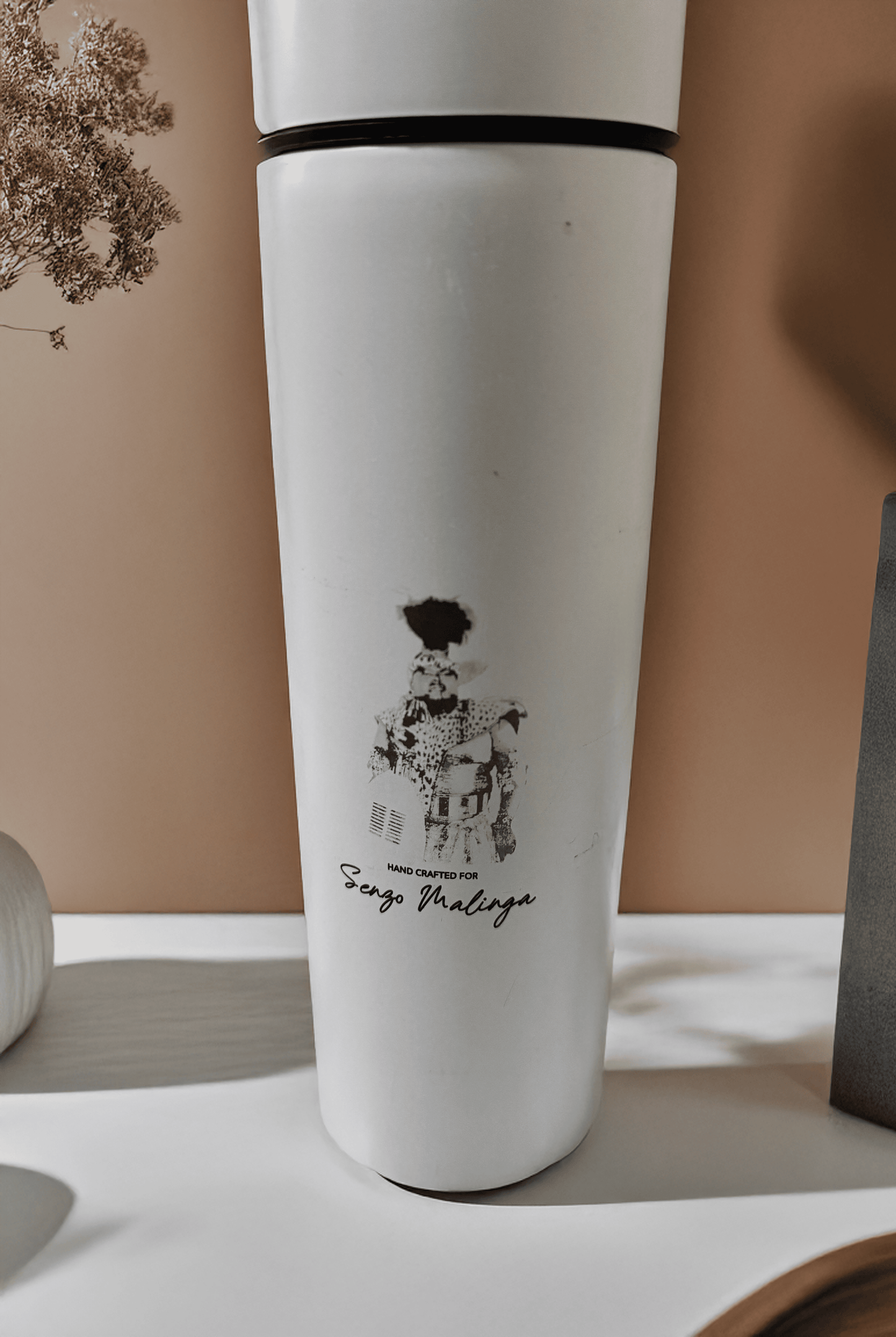 Smart Bottle with LED Temperature Display